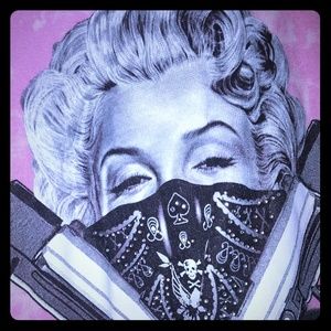 Front zip hooded sweater